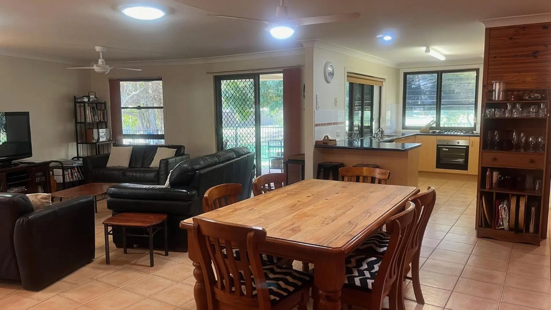 Rise N Shine Rainbow Beach Holiday home